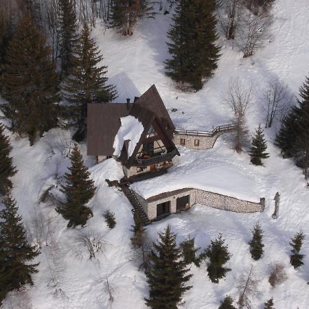 Villa Le Chalet Pointu De Capucine Bourg-Saint-Maurice Exterior foto